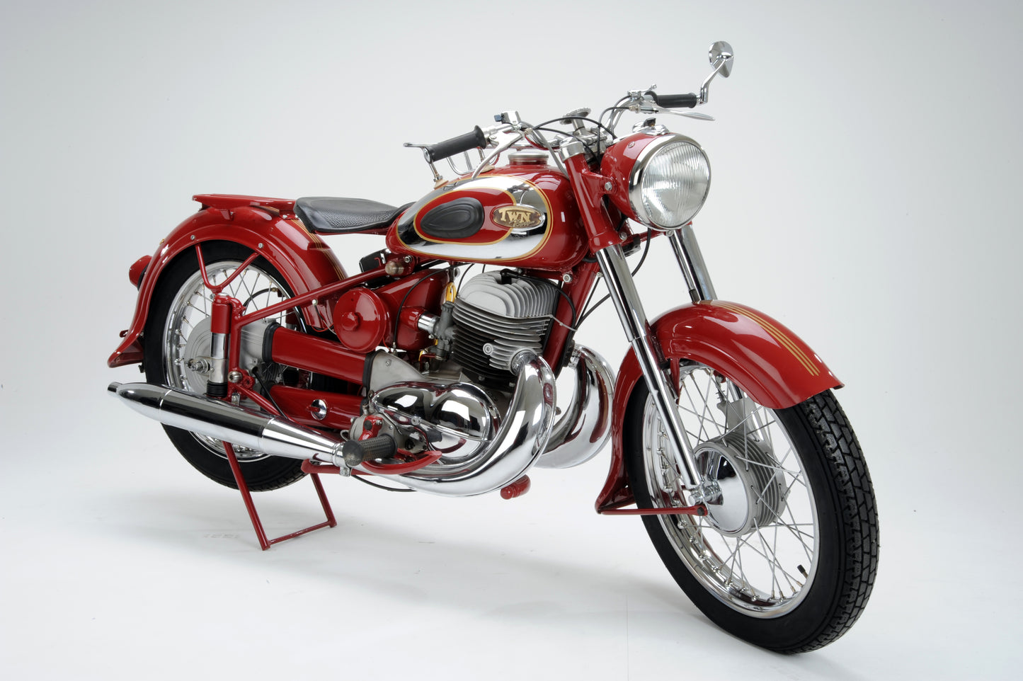 Triumph Boss 350