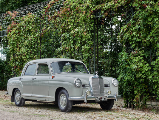 Mercedes-Benz 180