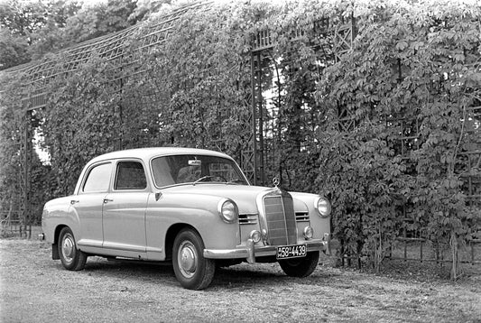 Mercedes-Benz 180